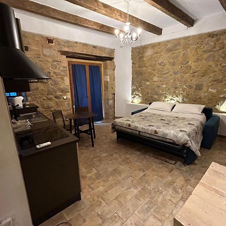 Borgo Di Mezzo Διαμέρισμα Castelnuovo dellʼAbate Εξωτερικό φωτογραφία