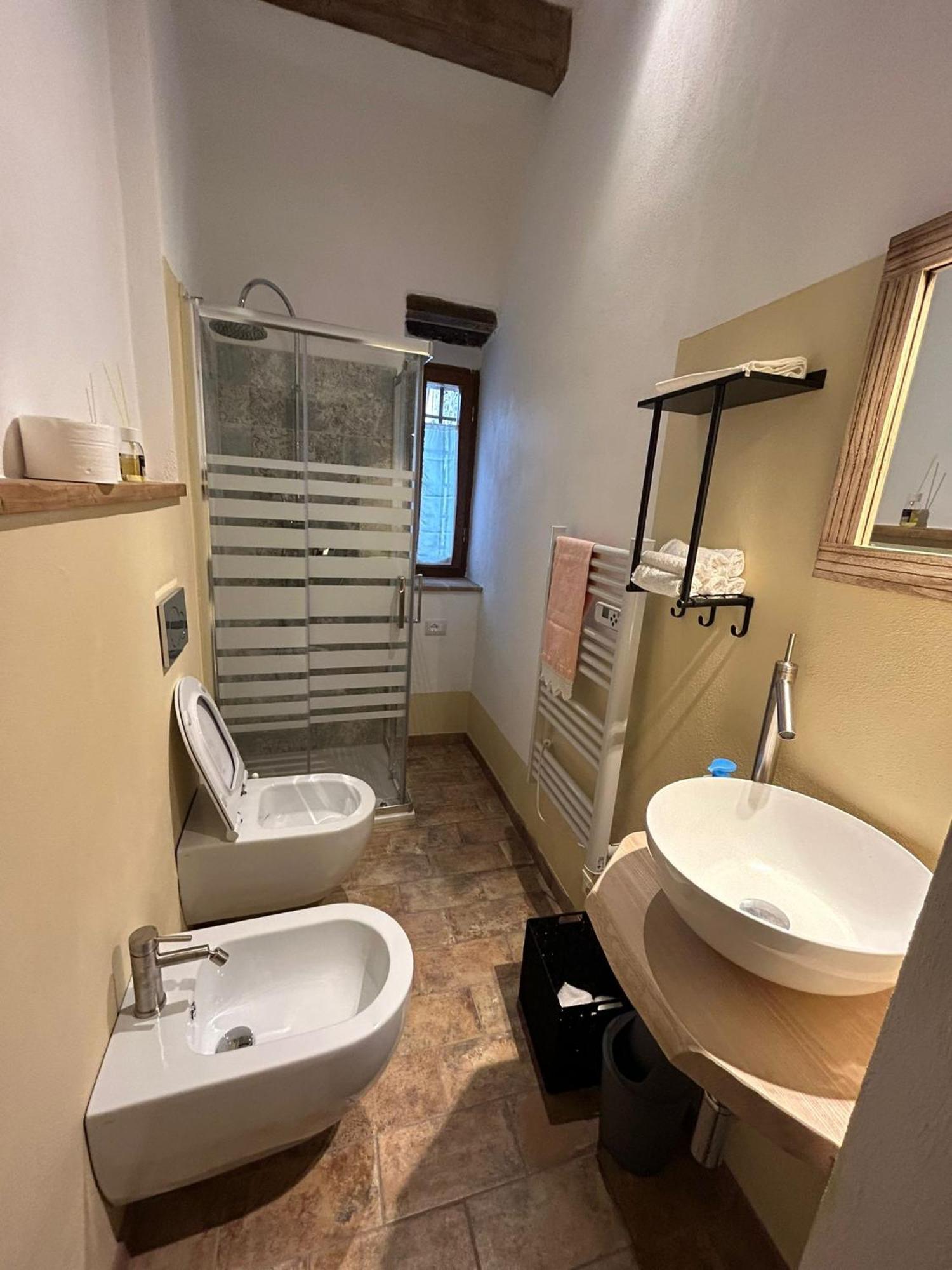 Borgo Di Mezzo Διαμέρισμα Castelnuovo dellʼAbate Εξωτερικό φωτογραφία