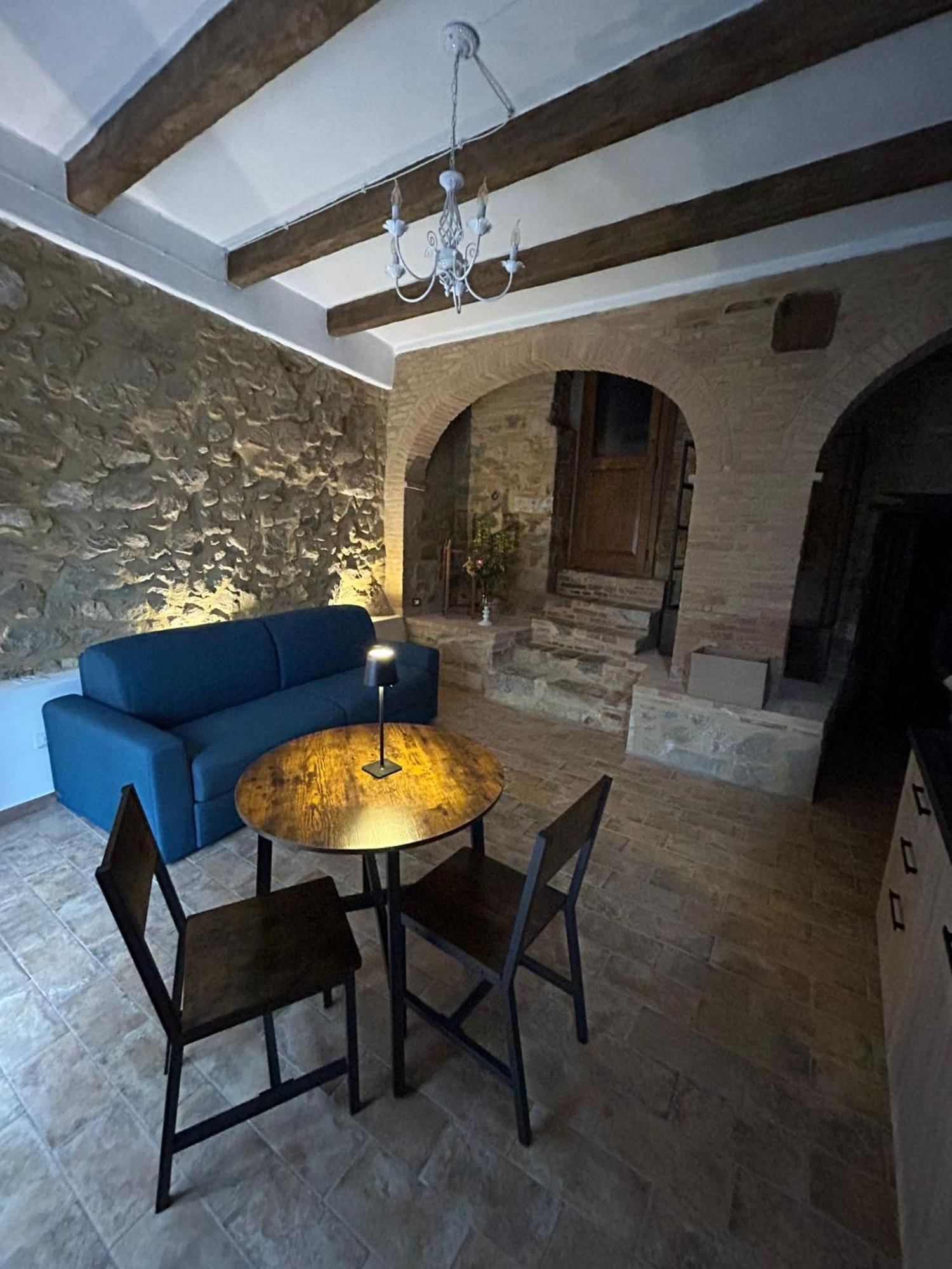 Borgo Di Mezzo Διαμέρισμα Castelnuovo dellʼAbate Εξωτερικό φωτογραφία